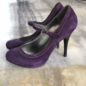 Guess Purple suede Mary Jane high heels 6.5